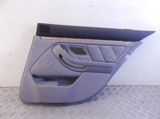 Обшивка двери задней правой (дверная карта) BMW 5-series (E39) 51 42 7 139 930