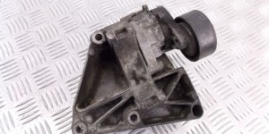 Кронштейн компрессора кондиционера BMW 3-series (E46) Кронштейн компрессора кондиционера BMW 3-series (E46)