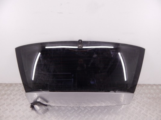 Стекло заднее BMW 3-series (E46) 51 31 8 255 292