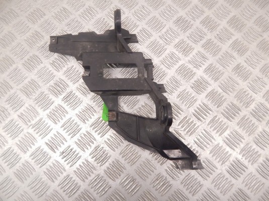 Крепление фары правой BMW X5-series (E53) 63 12 8 386 710