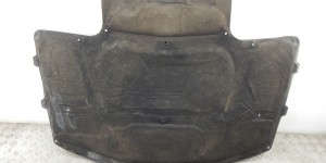 Шумоизоляция капота BMW 5-series (E39) Шумоизоляция капота BMW 5-series (E39)