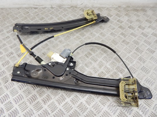 Стеклоподъемник электрический передний правый BMW 7-series (F01/02) 51 33 7 182 106 Стеклоподъемник электрический передний правый BMW 7-series (F01/02) 51 33 7 182 106