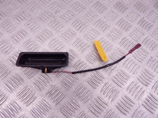 Ручка открывания багажника BMW 5-series (E60/61) 51 24 8 168 035 Ручка открывания багажника BMW 5-series (E60/61) 51 24 8 168 035