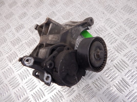 Кронштейн генератора BMW 3-series (E36) 12 31 1 247 646