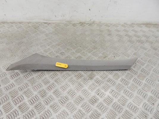 Обшивка стойки передней левой BMW 5-series (E34) Обшивка стойки передней левой BMW 5-series (E34)