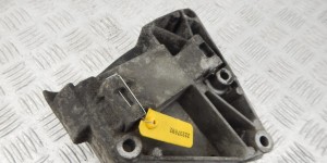 Кронштейн компрессора кондиционера BMW 5-series (E60/61) 64 55 7 512 556