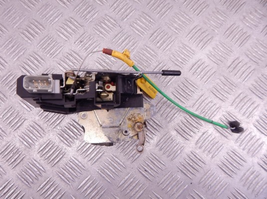 Замок двери задней правой BMW 5-series (E39) 51 22 8 125 672
