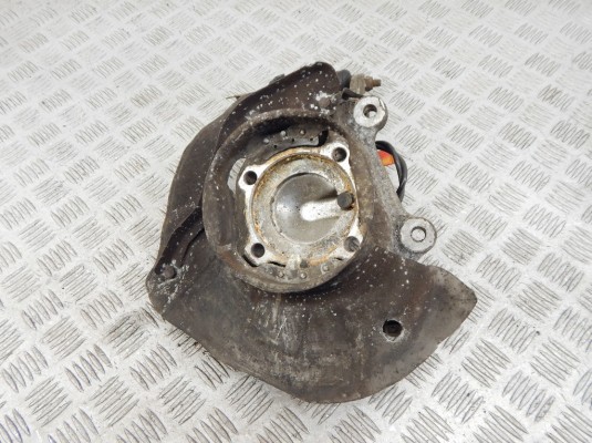 Ступица передняя левая BMW 5-series (E39) 31 21 1 092 853