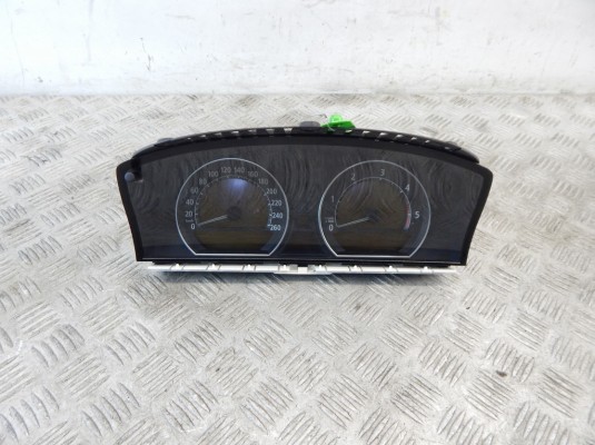 Щиток приборов (приборная панель) BMW 7-series (E65/66) 62 11 6 946 843