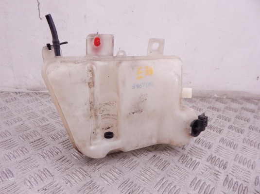 Бачок омывателя BMW 5-series (E39) 61 60 8 381 038 Бачок омывателя BMW 5-series (E39) 61 60 8 381 038