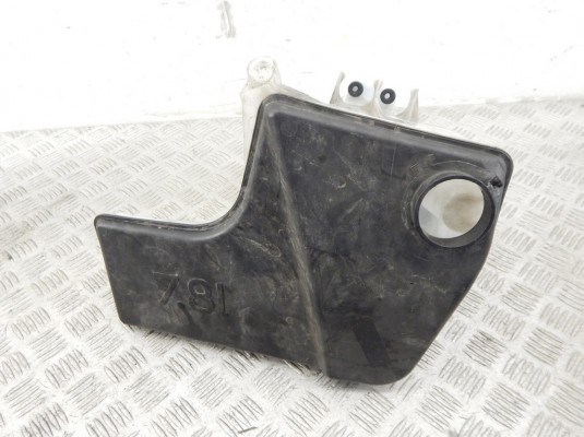 Бачок омывателя BMW X5-series (E53) 61 67 8 252 738