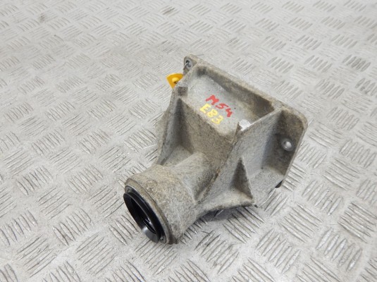 Кронштейн полуоси BMW X3-series (E83) 31 53 7 516 065