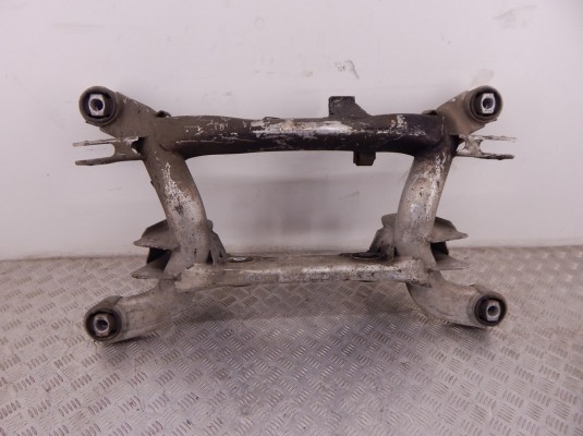 Балка подвески задняя BMW 5-series (E39) 33 31 1 097 248