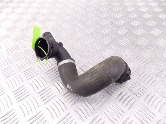 Патрубок радиатора BMW 3-series (E90/91/92) Патрубок радиатора BMW 3-series (E90/91/92)