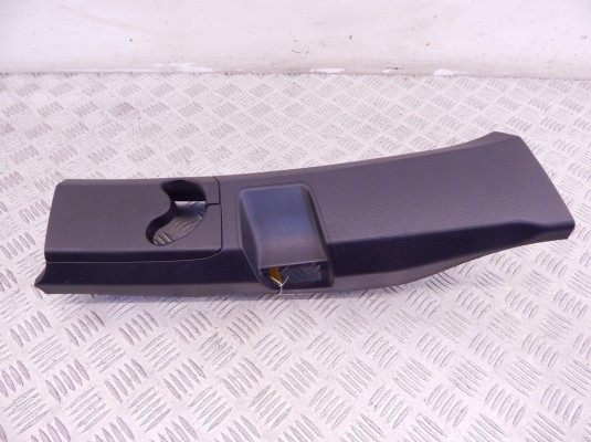 Обшивка стойки центральной правой BMW i3-series (I01) 51 42 7 287 936