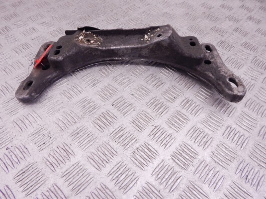 Кронштейн КПП BMW 3-series (E46) 22 32 1 096 931