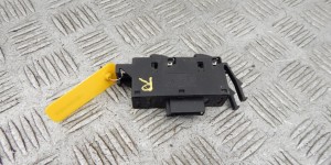 Блок управления стеклоподъемниками BMW 3-series (E46) 61 31 6 902 179 Блок управления стеклоподъемниками BMW 3-series (E46) 61 31 6 902 179