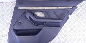 Обшивка двери задней правой (дверная карта) BMW 5-series (E39) 51 42 2 699 724