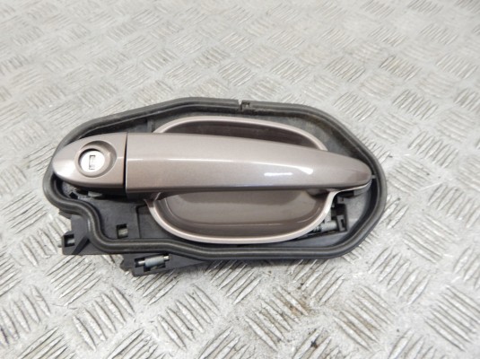 Ручка наружная передняя левая BMW 5-series (E60/61) Ручка наружная передняя левая BMW 5-series (E60/61)