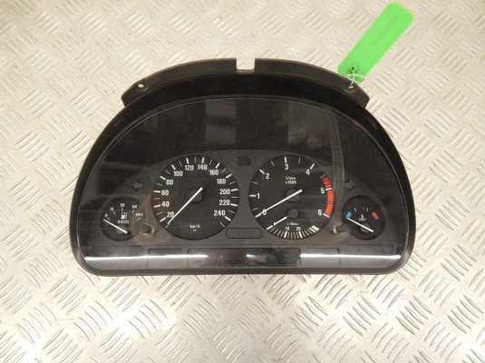 Щиток приборов (приборная панель) BMW 5-series (E39) 62 10 6 942 232