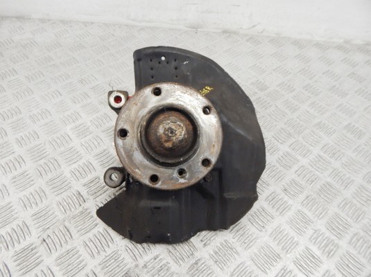 Ступица передняя правая BMW 3-series (E46) 31 21 1 096 430