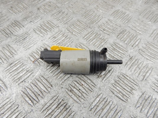 Насос (моторчик) омывателя стекла BMW 5-series (E60/61) 67 12 6 934 159 Насос (моторчик) омывателя стекла BMW 5-series (E60/61) 67 12 6 934 159