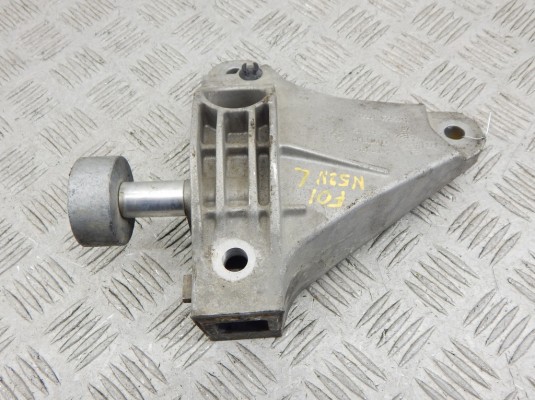 Кронштейн двигателя BMW 7-series (F01/02) 22 11 6 775 911 Кронштейн двигателя BMW 7-series (F01/02) 22 11 6 775 911