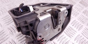 Замок двери передней правой BMW 1-series (E87) 51 21 7 167 068