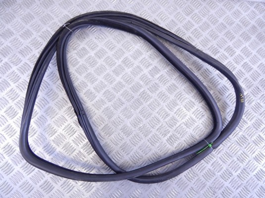Уплотнитель BMW X5-series (E70) 51 76 7 220 382
