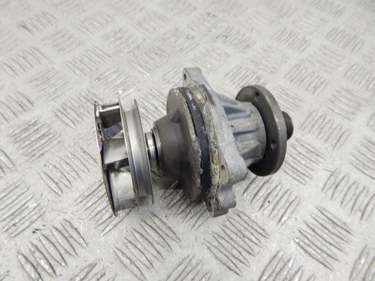 Помпа BMW 5-series (E39)