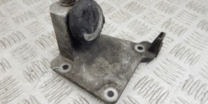 Кронштейн двигателя BMW 5-series (E39) 22 11 1 096 076