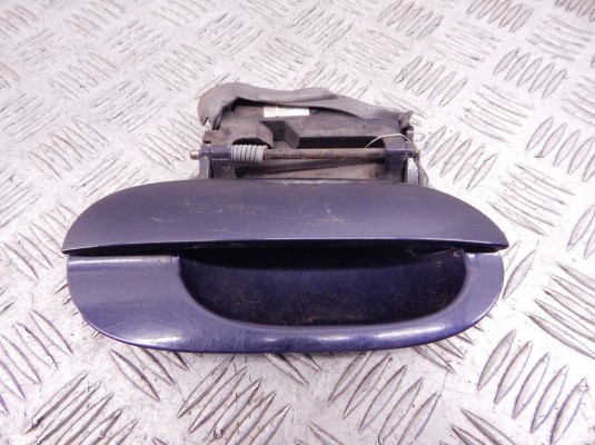 Ручка наружная задняя правая BMW 5-series (E39) 51 22 0 000 523