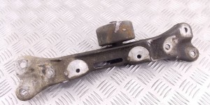 Кронштейн КПП BMW 5-series (E39) 22 32 1 092 477