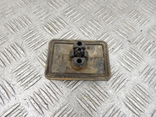 Опора под домкрат (поддомкратная подушка) BMW 5-series (E39) 51 71 7 001 650