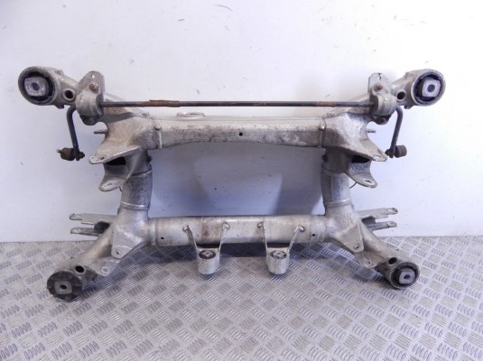 Балка подвески задняя BMW 5-series (E60/61) 33 31 6 770 828