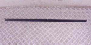 Молдинг двери передней левой BMW 5-series (E39) 51 13 8 159 295 Молдинг двери передней левой BMW 5-series (E39) 51 13 8 159 295