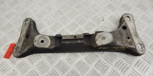 Кронштейн КПП BMW 3-series (E46) 22 31 6 760 297