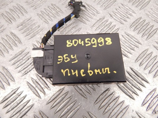 Блок управления пневмоподвеской BMW 5-series (E39) 37 14 1 092 396