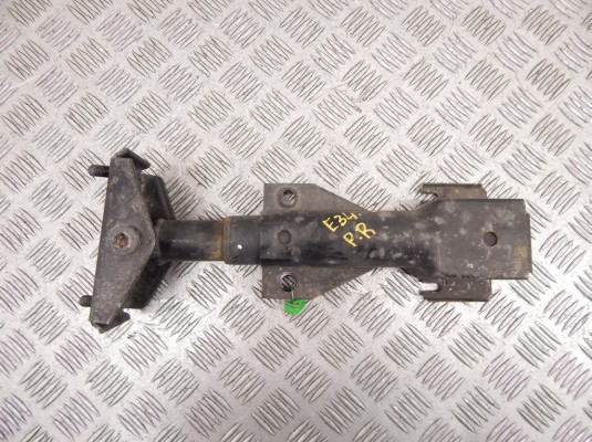 Отбойник бампера переднего BMW 5-series (E34) 51 11 8 126 601