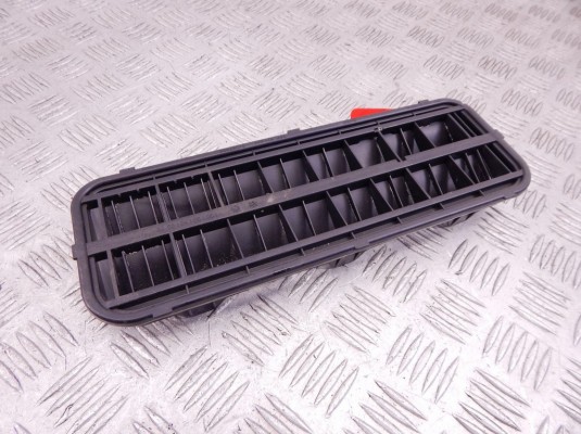 Решетка вентиляции кузова BMW 7-series (F01/02) 64 22 6 910 722 Решетка вентиляции кузова BMW 7-series (F01/02) 64 22 6 910 722