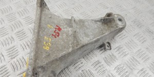 Кронштейн двигателя BMW 5-series (E39) 22 11 6 752 648
