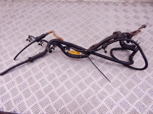 Трубка топливная BMW 3-series (E90/91/92) Трубка топливная BMW 3-series (E90/91/92)