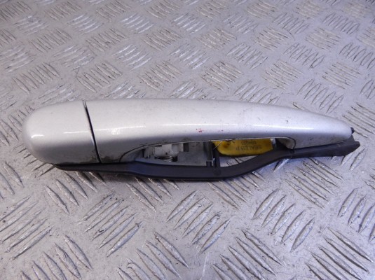 Ручка наружная передняя правая BMW 3-series (E46) 51 21 8 216 122
