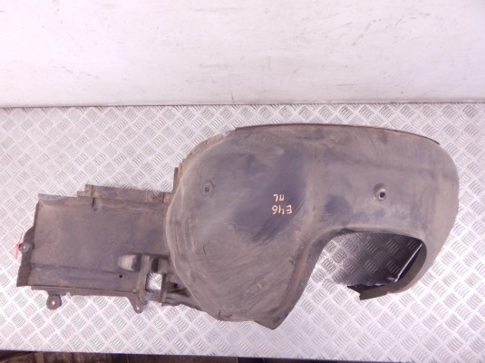 Защита арок передняя левая (подкрылок) BMW 3-series (E46) 51 71 7 036 495 Защита арок передняя левая (подкрылок) BMW 3-series (E46) 51 71 7 036 495
