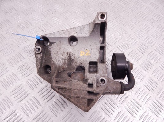 Кронштейн компрессора кондиционера BMW X5-series (E53) 64 55 7 786 708