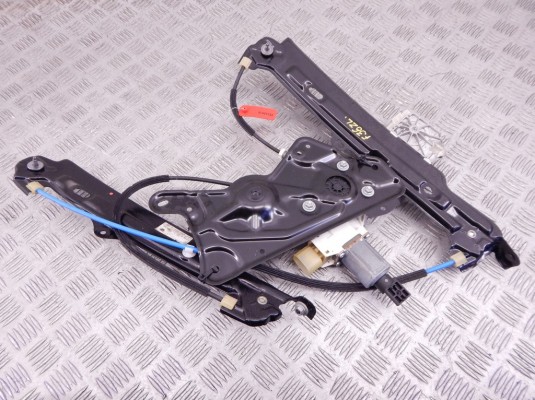 Стеклоподъемник электрический задний левый BMW 4-series (F32/33/36) 51 35 7 365 257 Стеклоподъемник электрический задний левый BMW 4-series (F32/33/36) 51 35 7 365 257