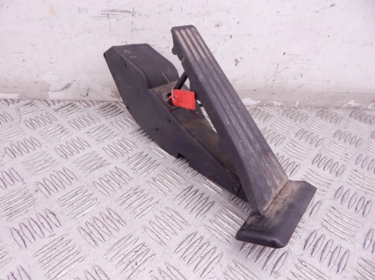 Педаль газа BMW 3-series (E46) 35 42 6 762 480