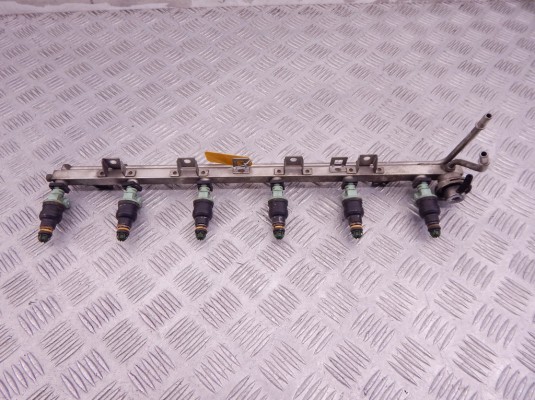 Форсунка BMW 5-series (E39) 13 64 1 730 060