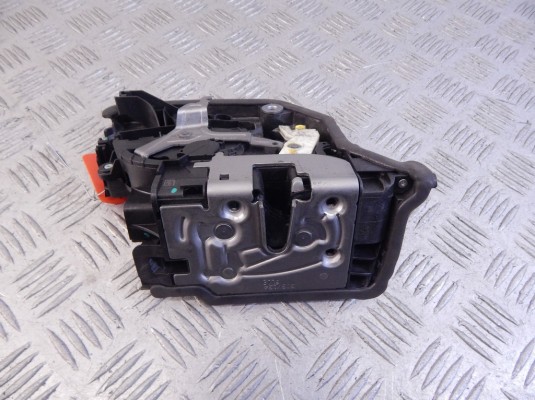 Замок двери передней правой BMW X5-series (F15) 51 21 7 362 790