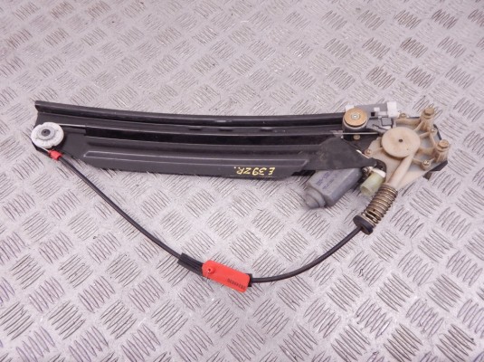 Стеклоподъемник электрический задний правый BMW 5-series (E39) 51 35 8 252 430